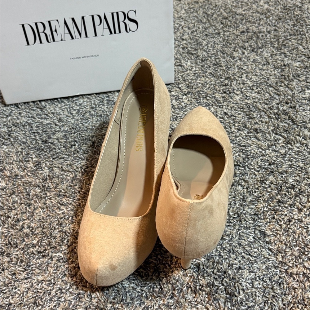Dream Pairs Beige Heels